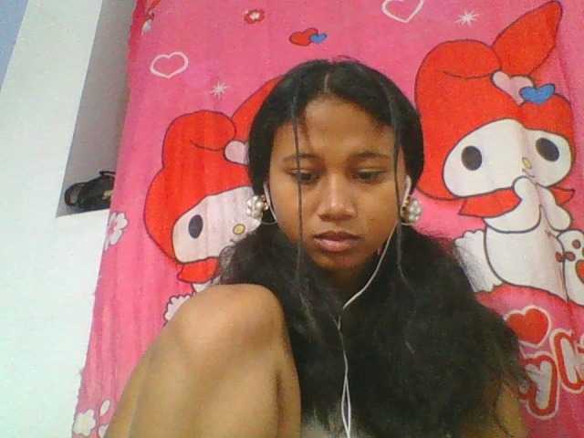Murellah1a live cam on BongaCams
