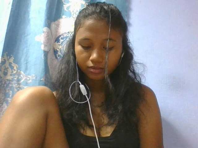 Murellah1a live cam on BongaCams