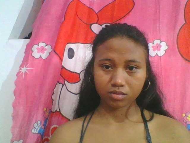 Murellah1a live cam on BongaCams