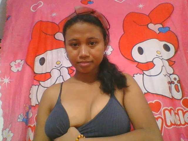 Murellah1a live cam on BongaCams