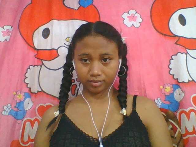 Murellah1a live cam on BongaCams