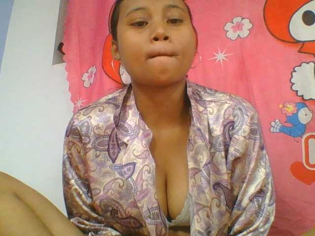 Murellah1a live webcam show