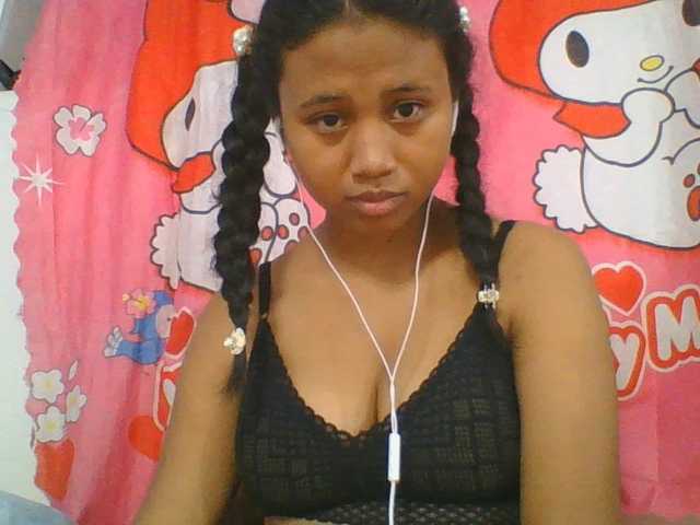 Murellah1a live cam on BongaCams