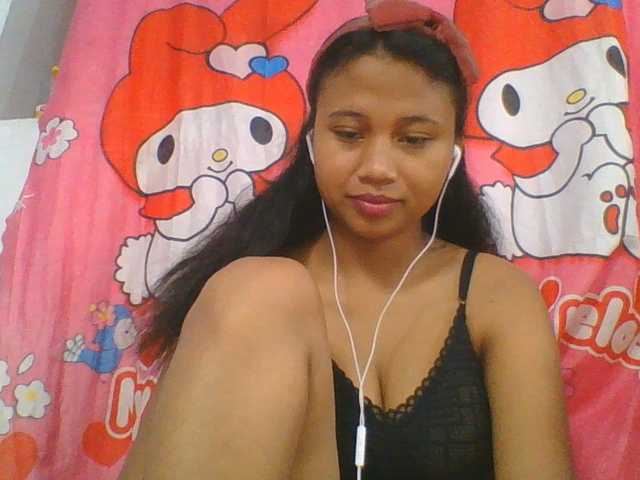 Murellah1a live cam on BongaCams