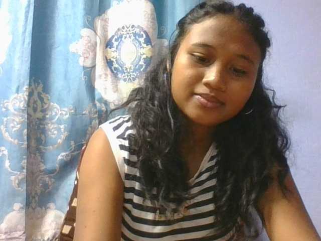 Murellah1a live cam on BongaCams