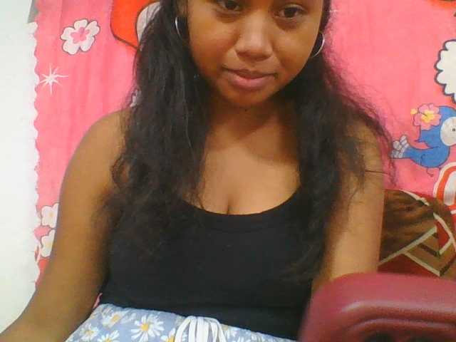 Murellah1a live cam on BongaCams