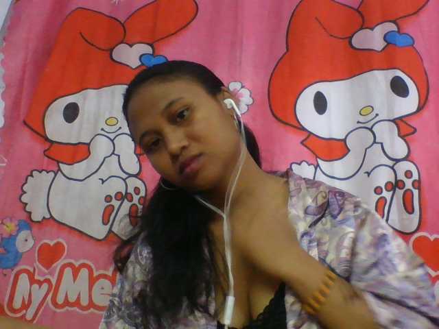 Murellah1a live cam on BongaCams
