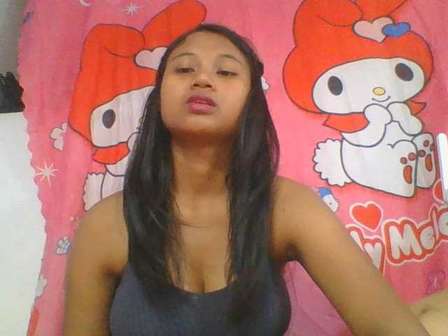 Murellah1a live cam on BongaCams