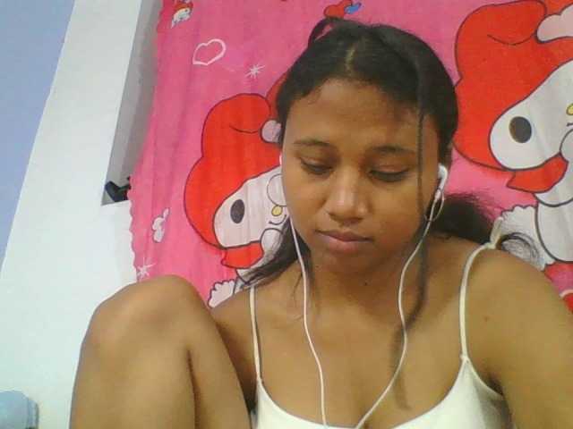 Murellah1a live cam on BongaCams