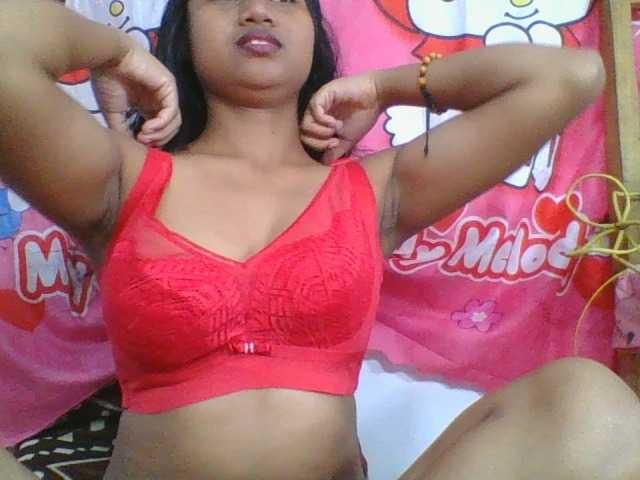 Murellah1a live cam on BongaCams