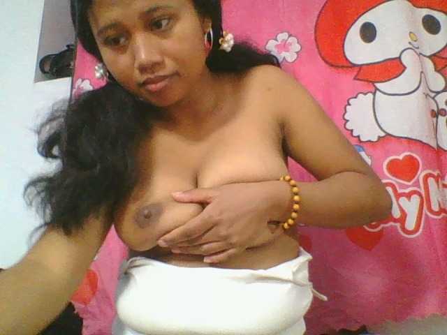 Murellah1a live cam on BongaCams