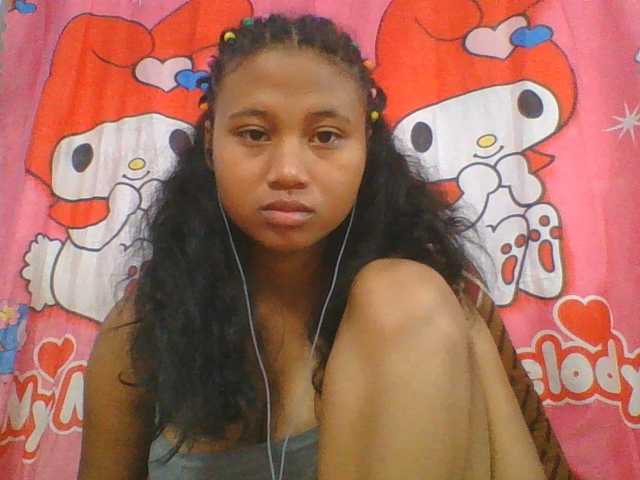 Murellah1a live cam on BongaCams