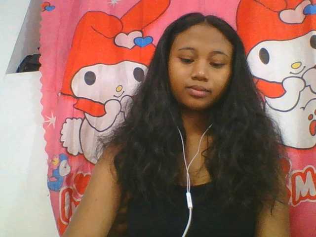 Murellah1a live cam on BongaCams