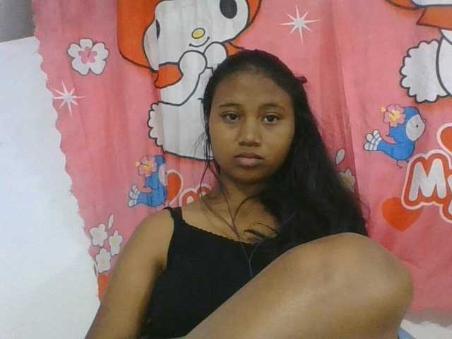 Murellah1a live cam on BongaCams