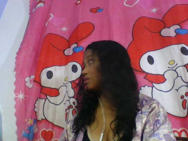 Murellah1a live cam on BongaCams
