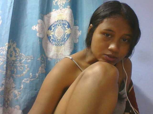 Murellah1a live cam on BongaCams