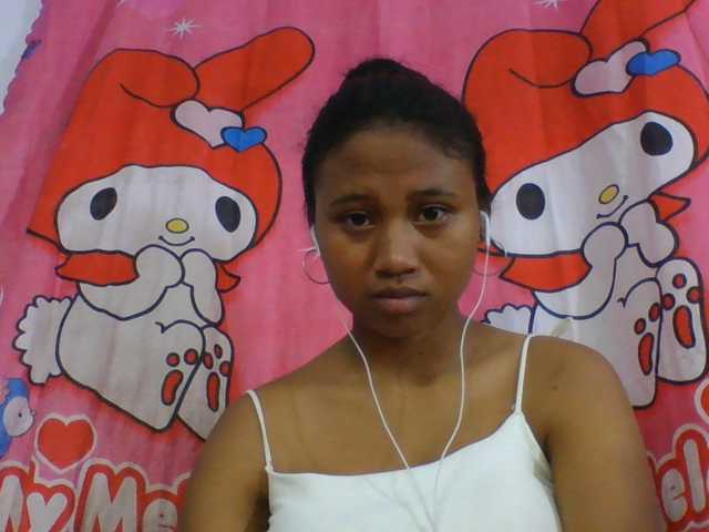 Murellah1a live cam on BongaCams