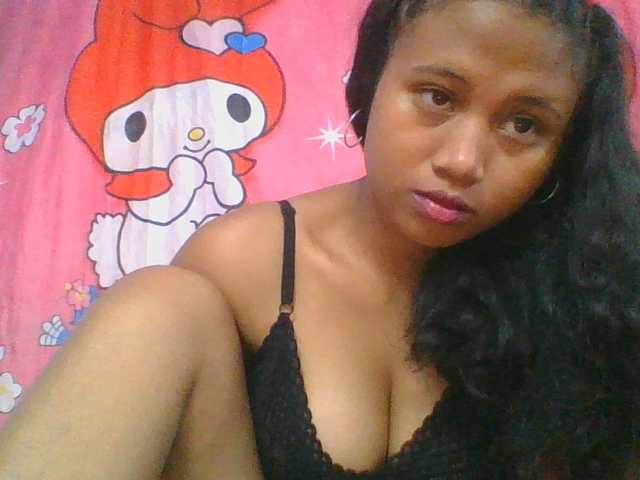 Murellah1a live cam on BongaCams