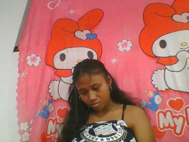 Murellah1a live cam on BongaCams