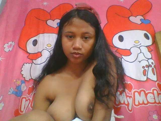 Murellah1a live cam on BongaCams