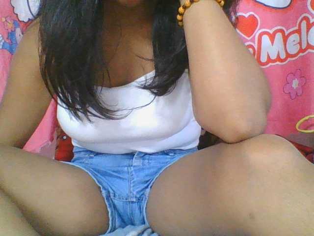 Murellah1a live cam on BongaCams