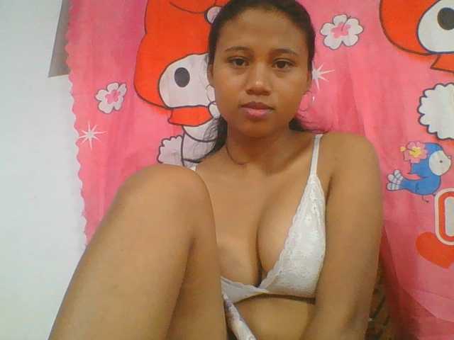 Murellah1a live cam on BongaCams