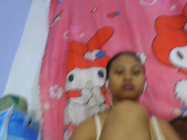 Murellah1a live cam on BongaCams