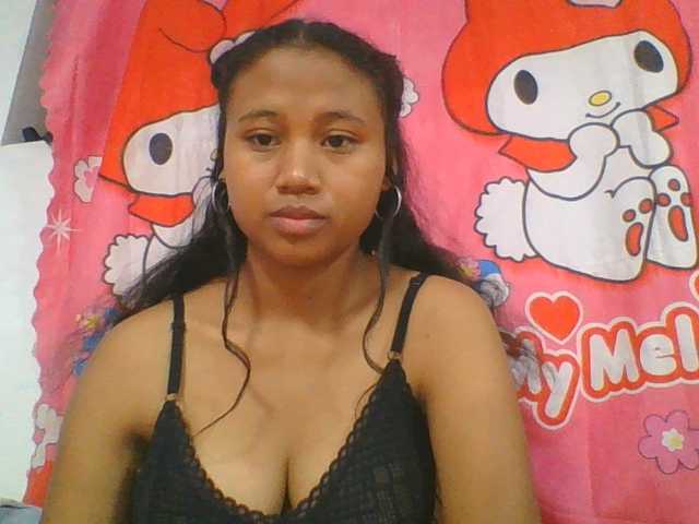 Murellah1a live cam on BongaCams