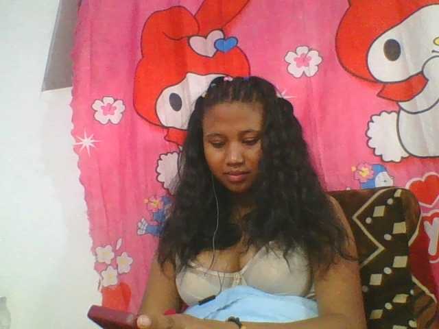 Murellah1a live cam on BongaCams