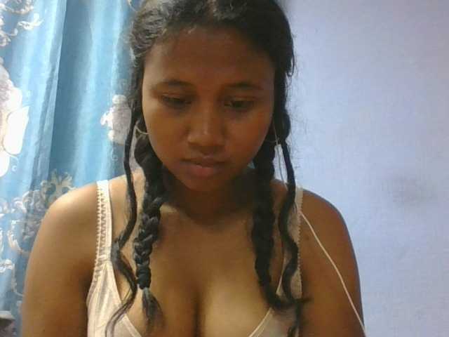 Murellah1a live cam on BongaCams