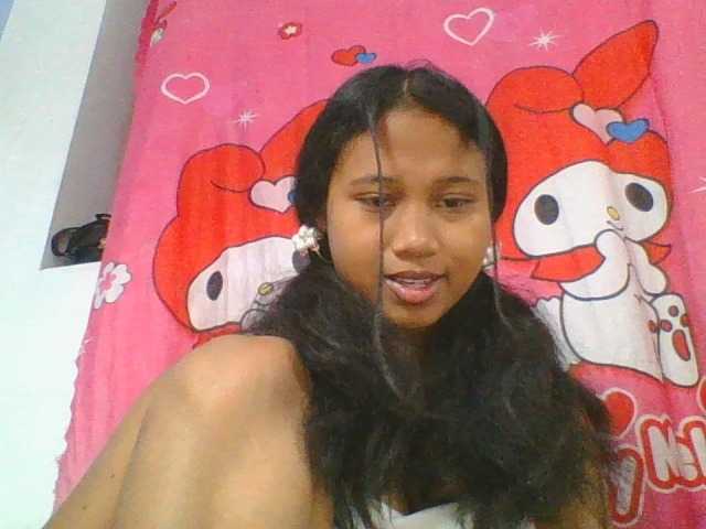 Murellah1a live cam on BongaCams