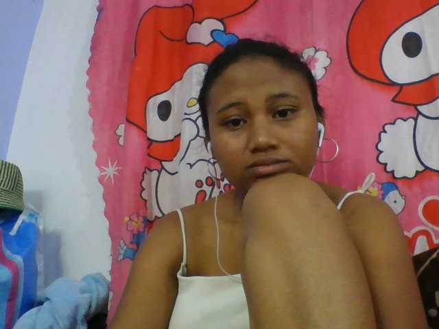 Murellah1a live cam on BongaCams