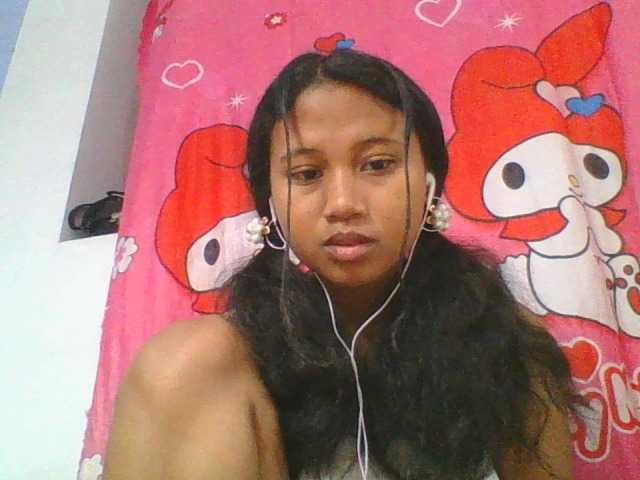 Murellah1a live cam on BongaCams