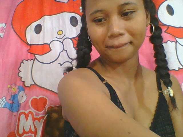 Murellah1a live cam on BongaCams