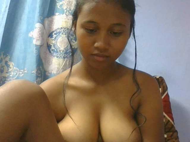 Murellah1a live cam on BongaCams