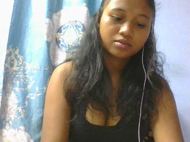 Murellah1a live cam on BongaCams