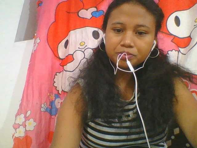 Murellah1a live cam on BongaCams