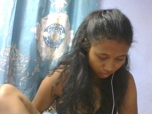 Murellah1a live cam on BongaCams