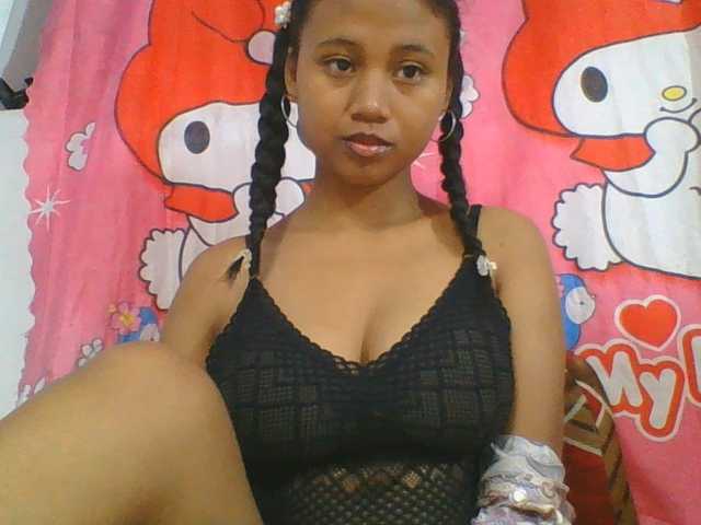 Murellah1a live cam on BongaCams