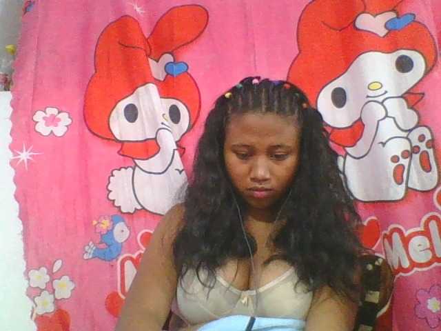 Murellah1a live cam on BongaCams