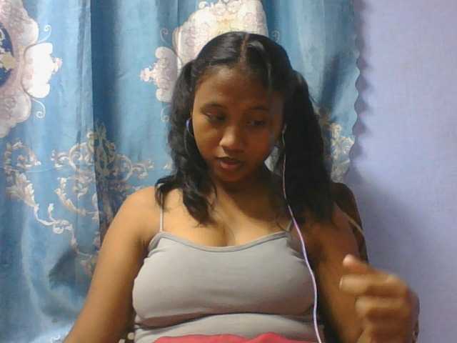 Murellah1a live cam on BongaCams