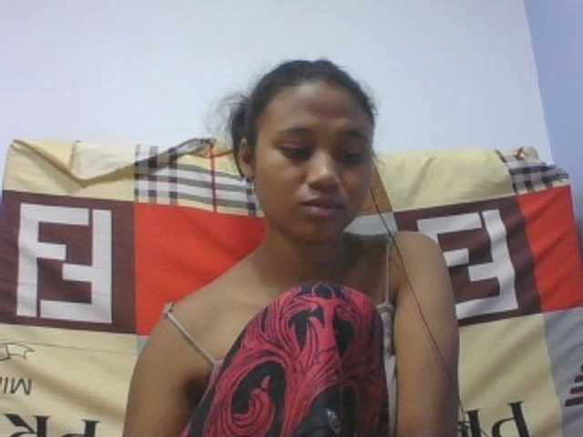 Murellah1a live cam on BongaCams
