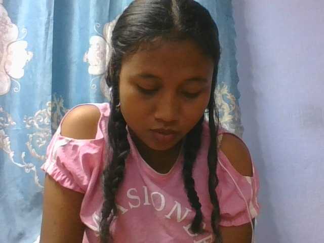 Murellah1a live cam on BongaCams