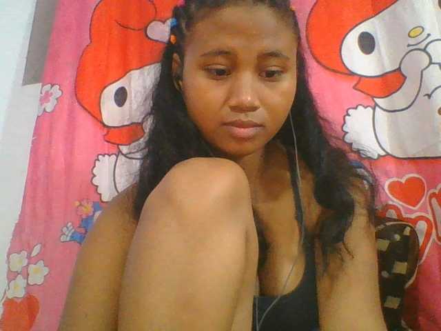 Murellah1a live cam on BongaCams