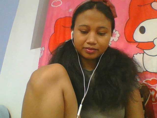 Murellah1a live cam on BongaCams