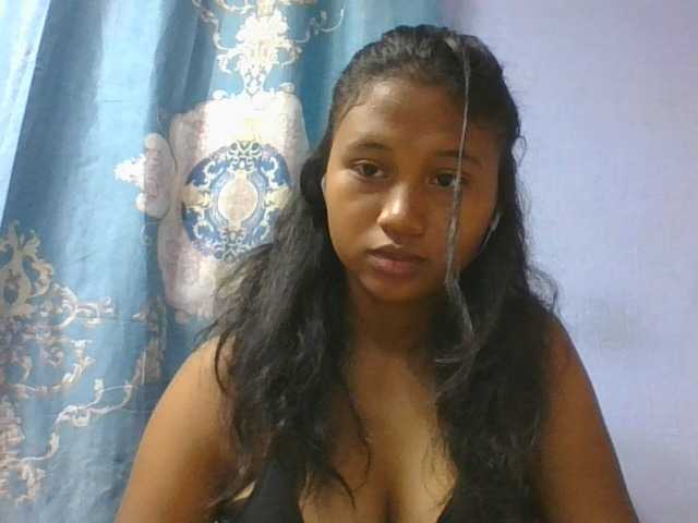 Murellah1a live cam on BongaCams