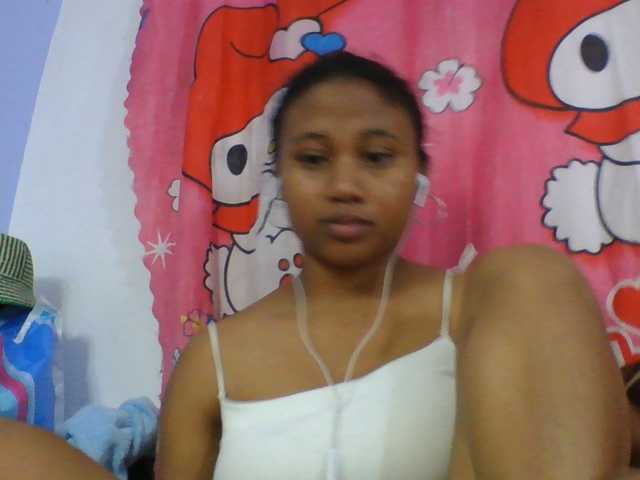 Murellah1a live cam on BongaCams