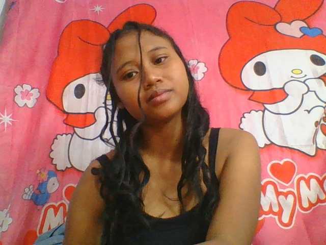 Murellah1a live cam on BongaCams
