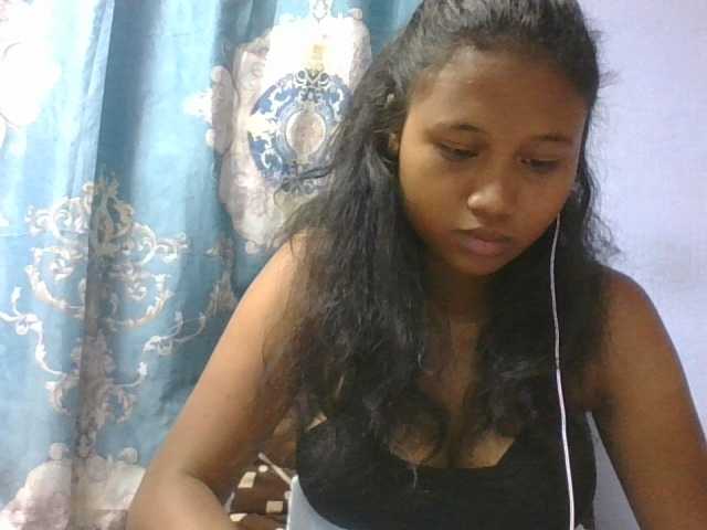 Murellah1a live cam on BongaCams