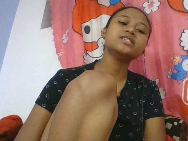 Murellah1a live cam on BongaCams